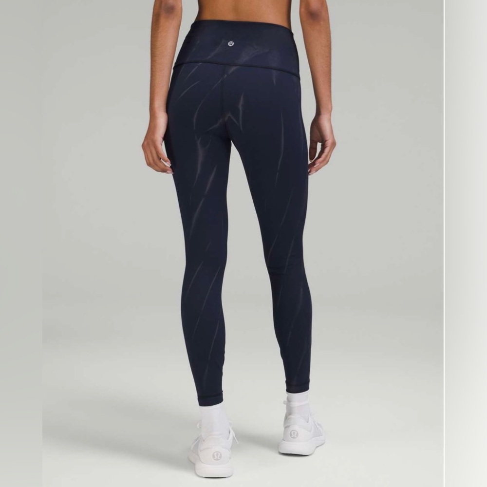 Lululemon Wunder Train High-Rise
Tight 25" Sun Bleached Wash True Navy Size 0
